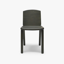 Tachi Chair