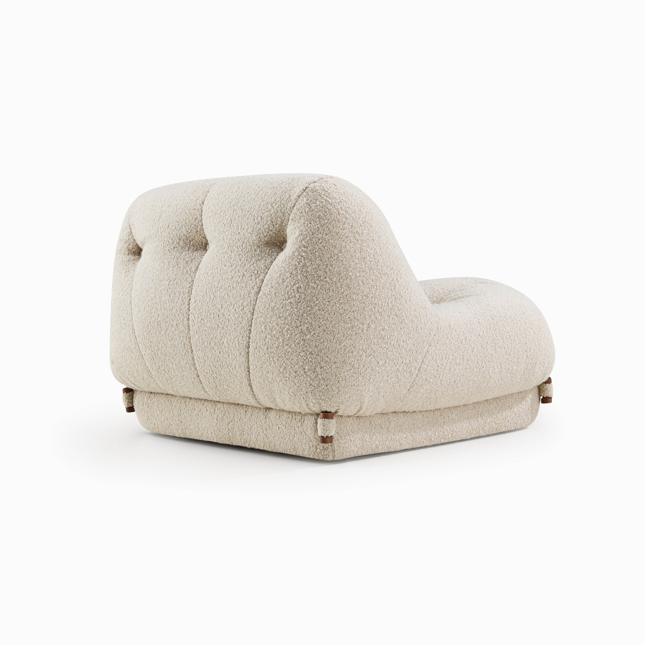 Orlo Armchair