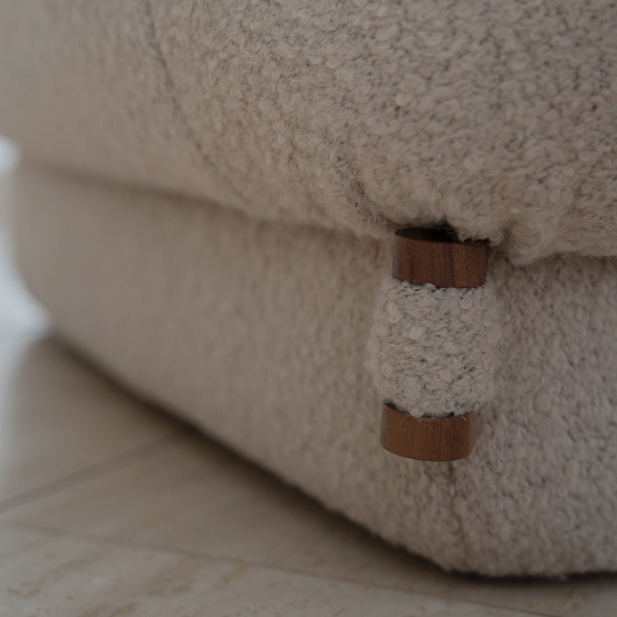 Orlo Armchair