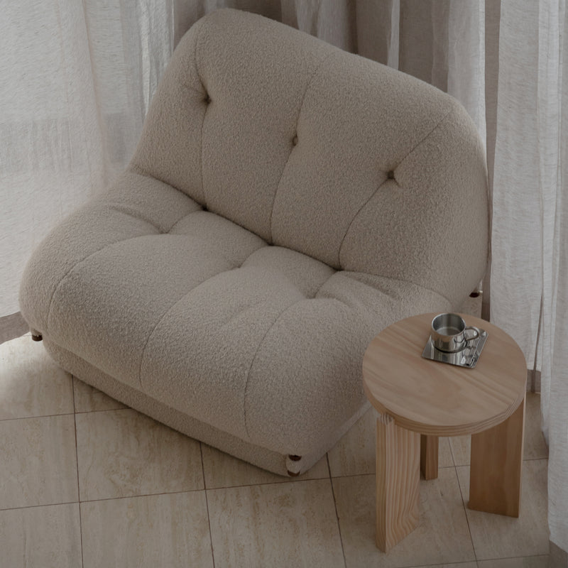 Orlo Armchair