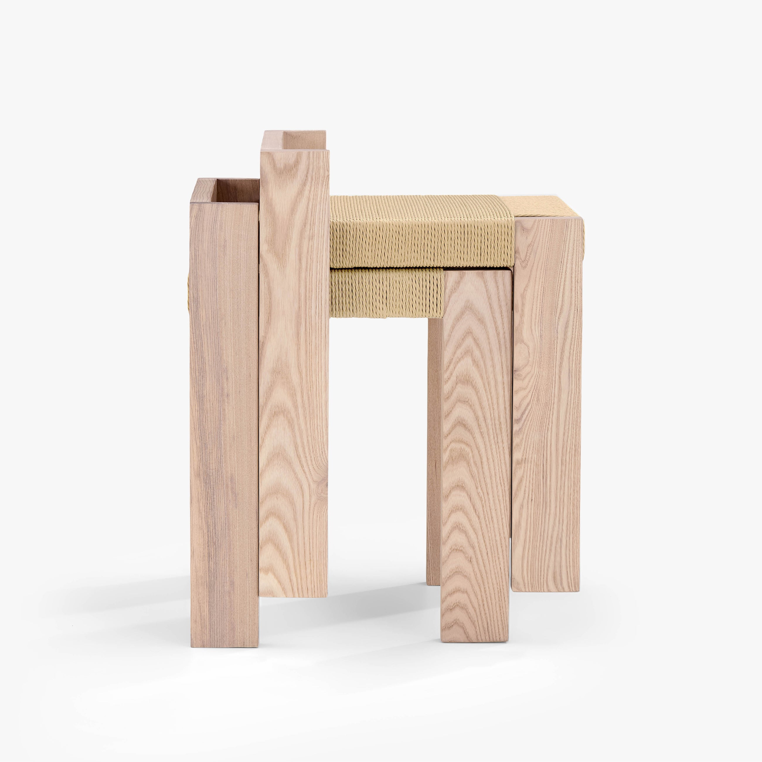 Pila Chair