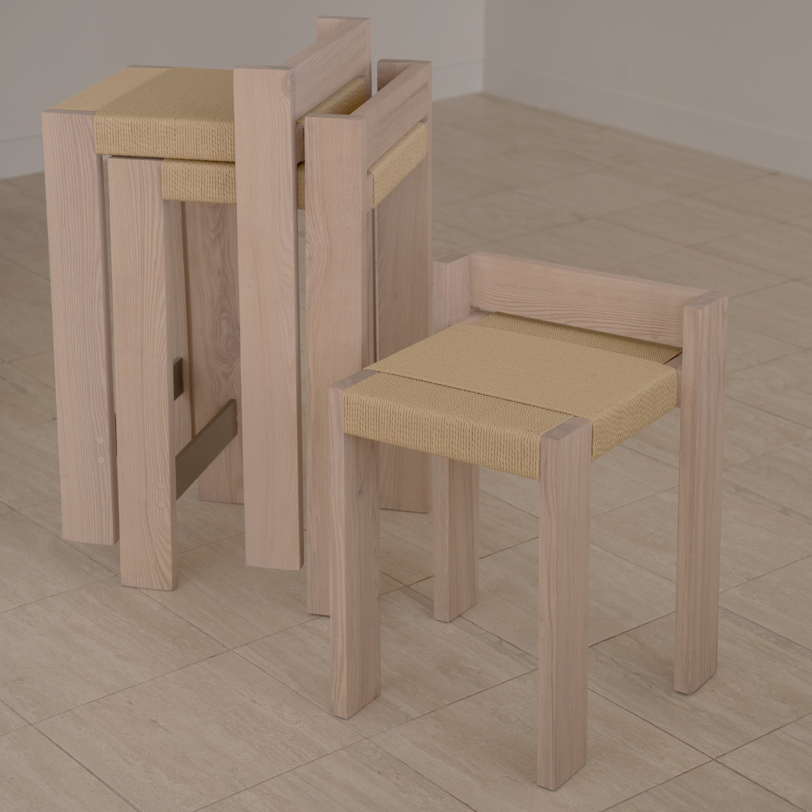 Pila Chair