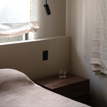 Quadro Bedside