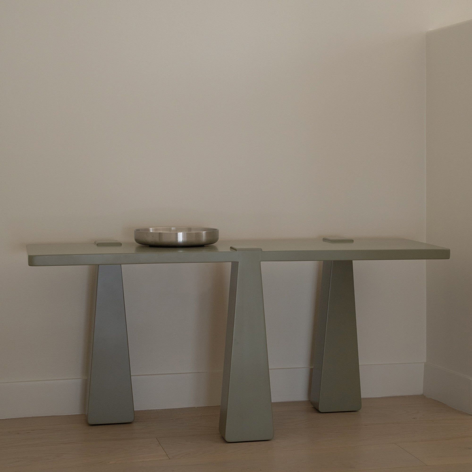 Scaleno Side Table