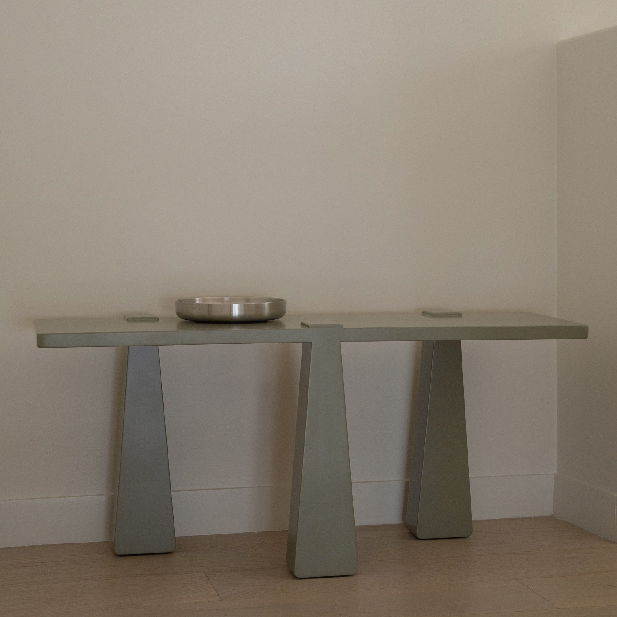 Scaleno Side Table