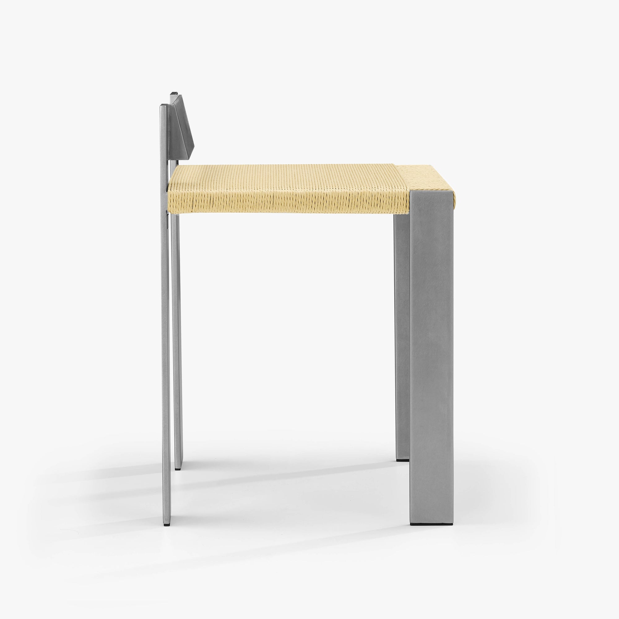 Tira Chair