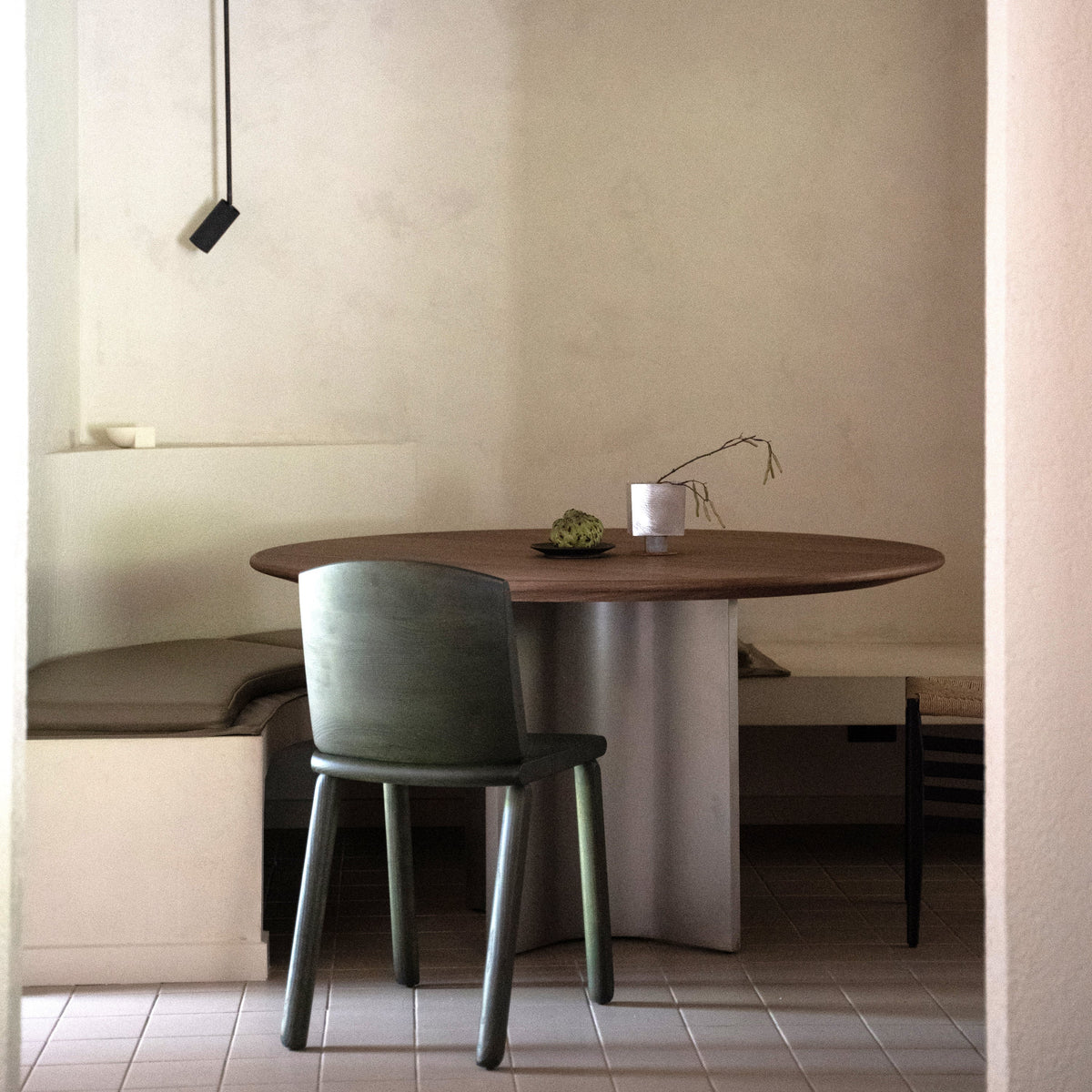 Legato Dining Table