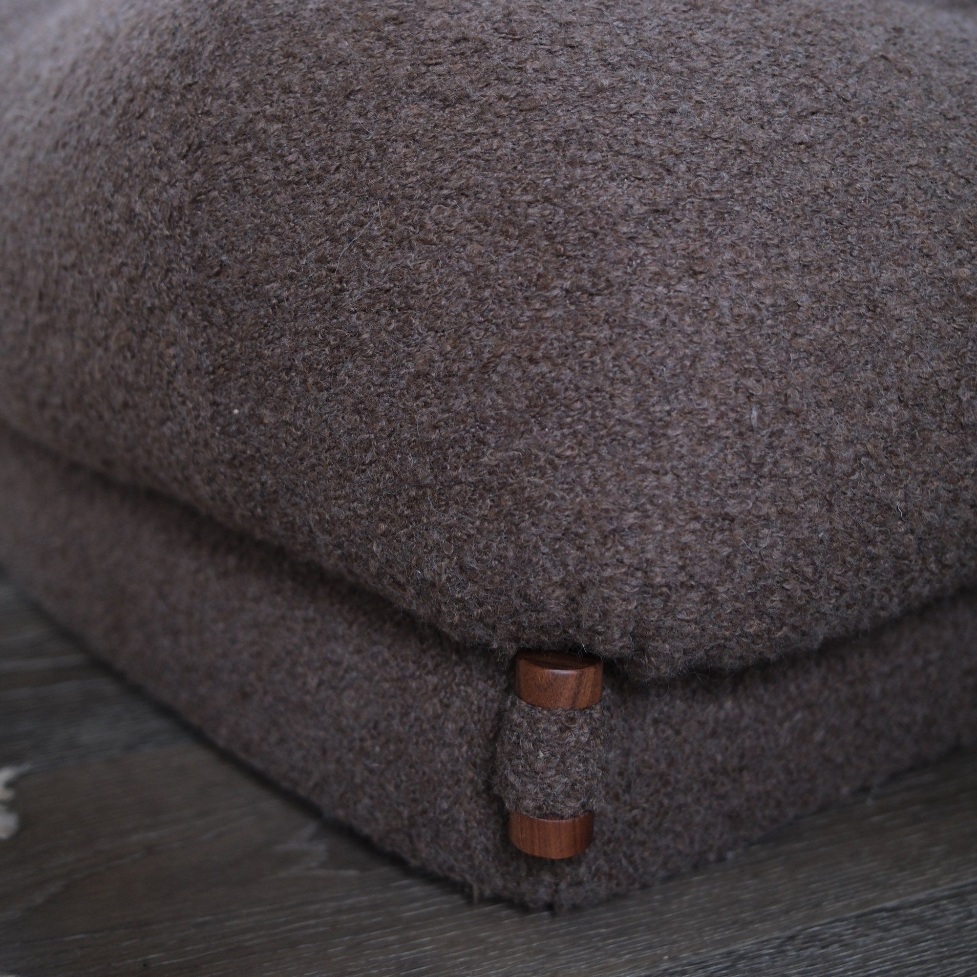Orlo Armchair