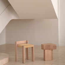 Pila Chair