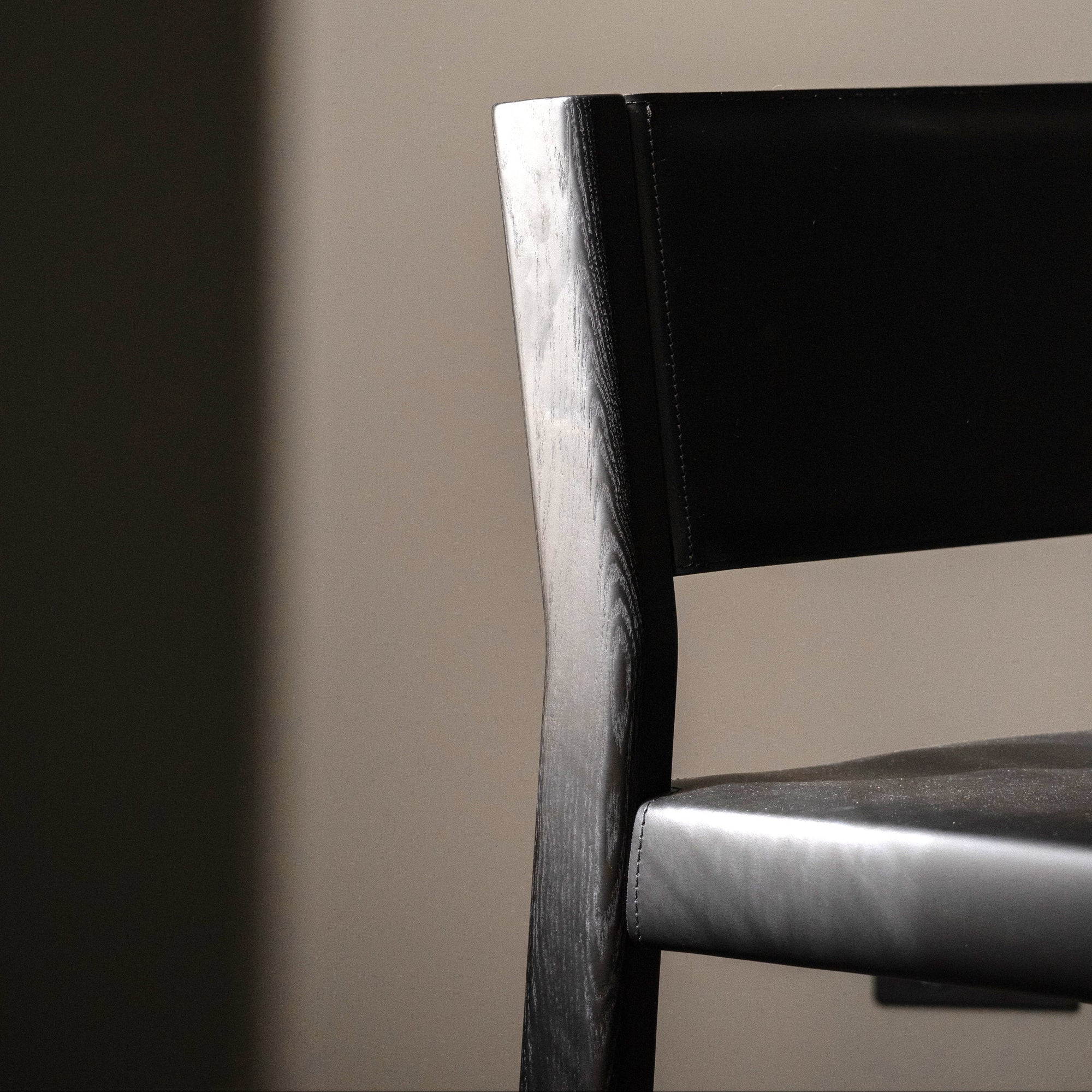 QU.Be Chair