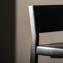 QU.Be Chair