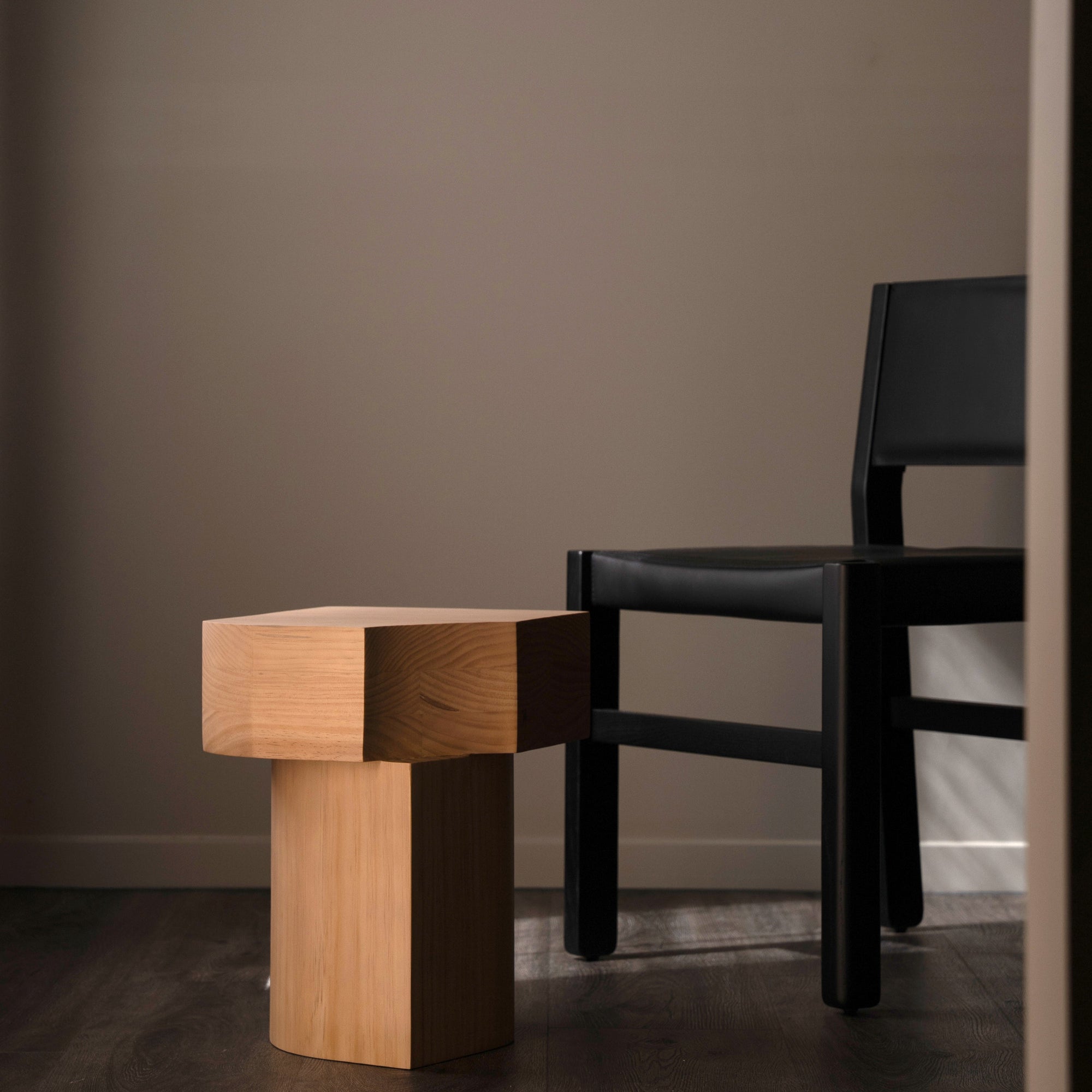 QU.Be Chair