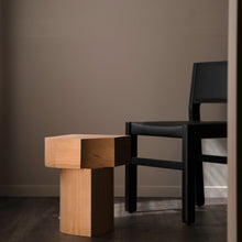 QU.Be Chair