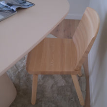 Tachi Chair