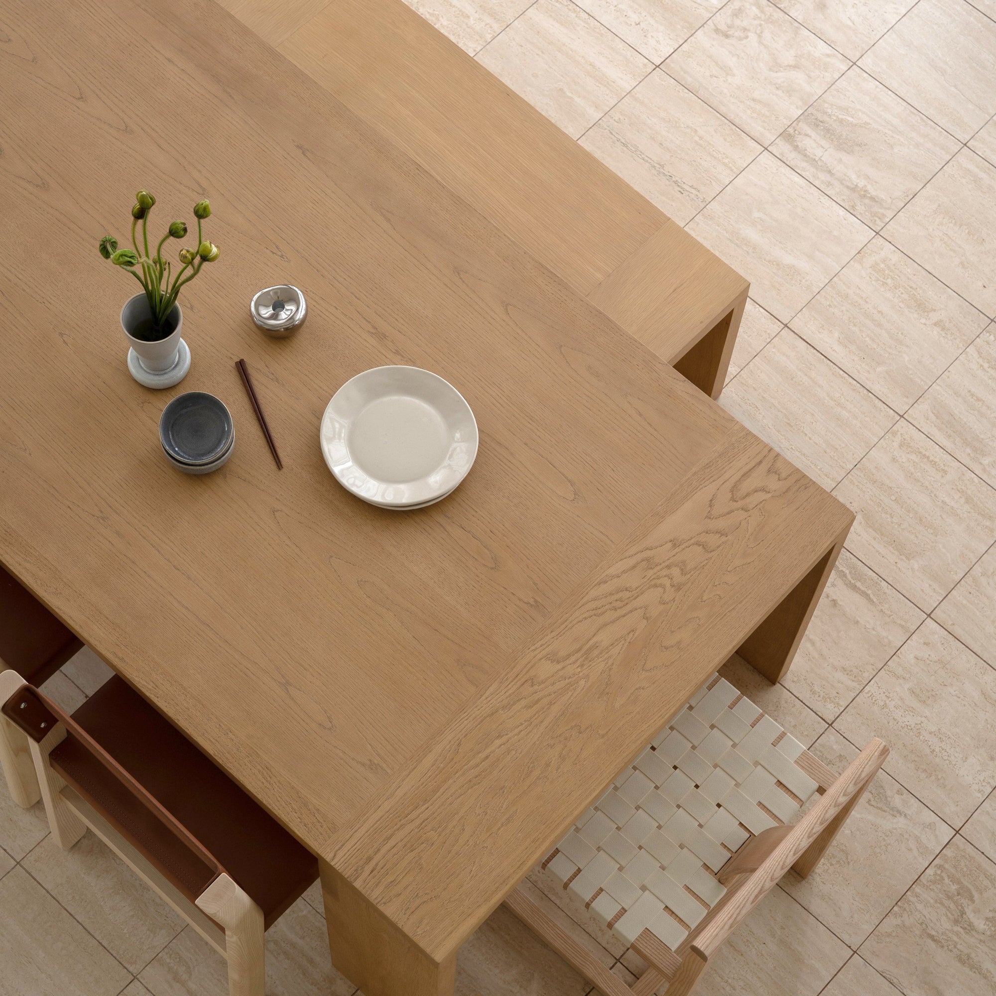 Venato Dining Table