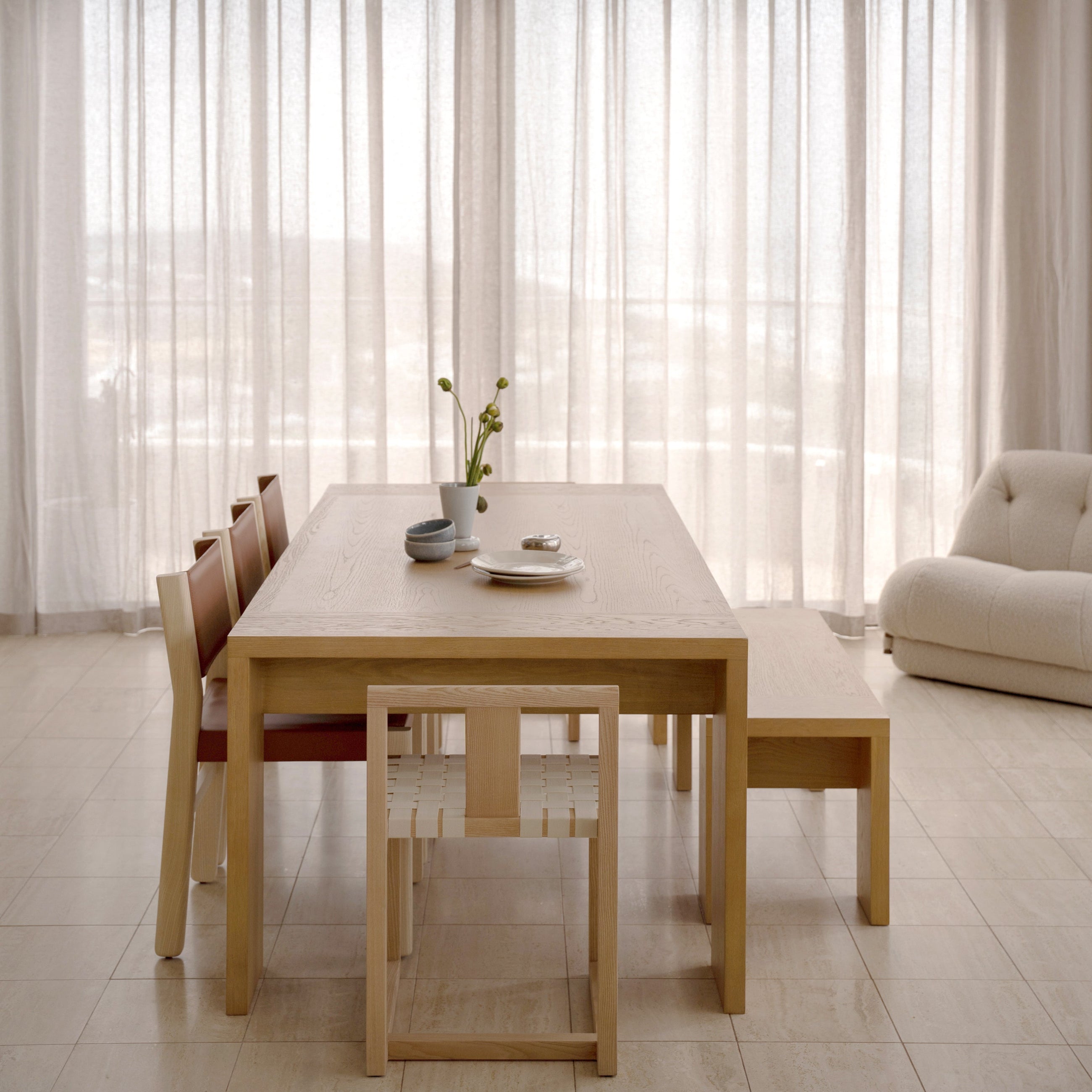 Venato Dining Table