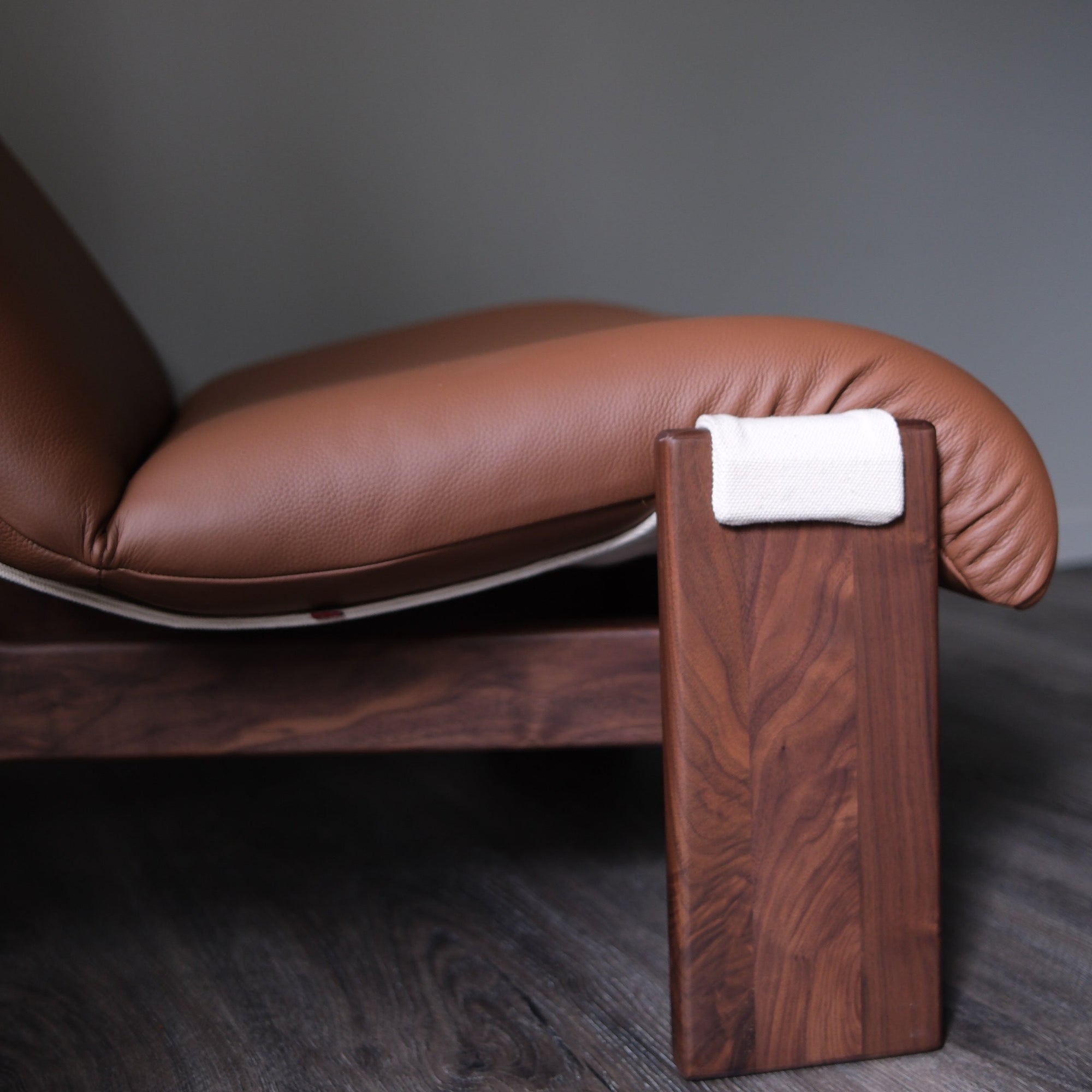 Lento Armchair