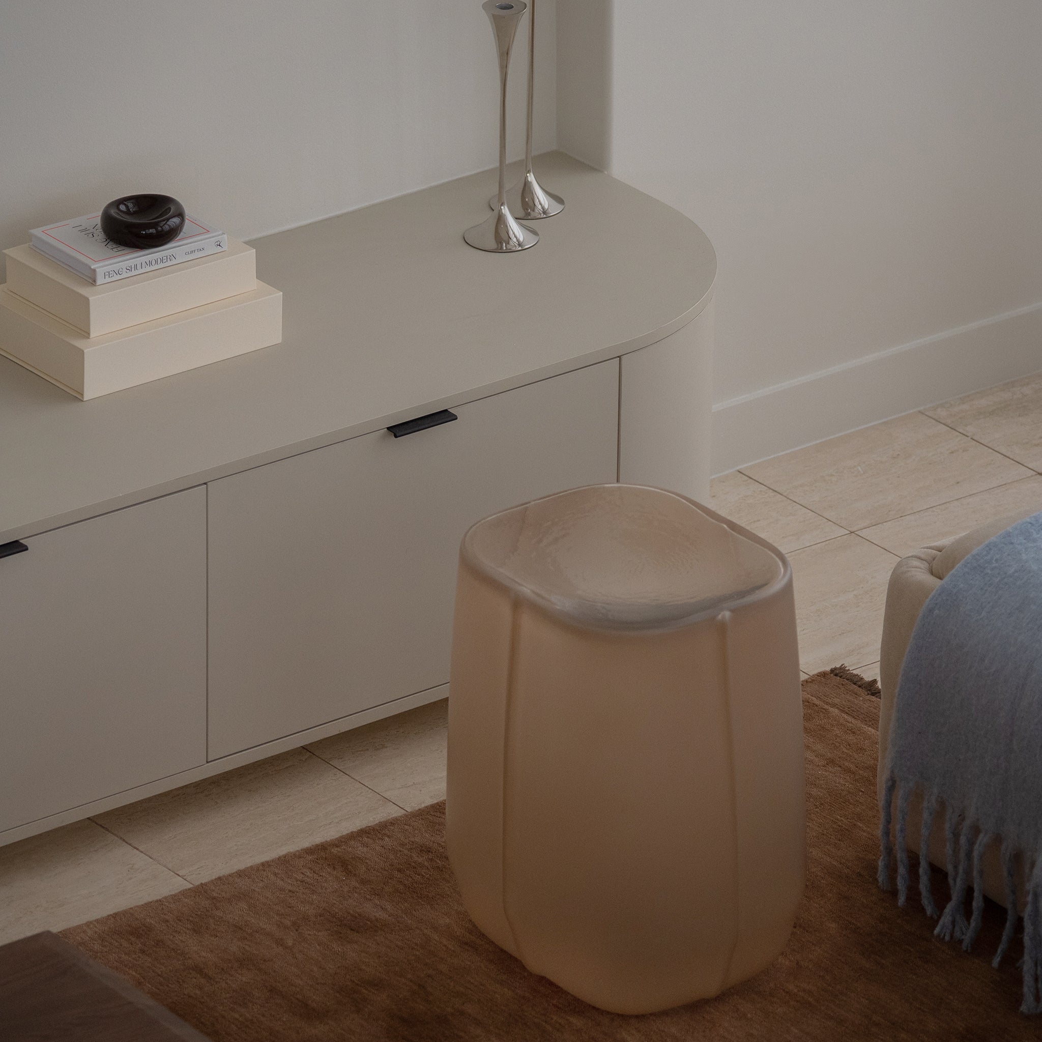Vetro Side Table